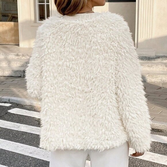 Women's Button Down Faux Fur Crew Neck Tweed Pocketed Jacket - Picture 2 of 7